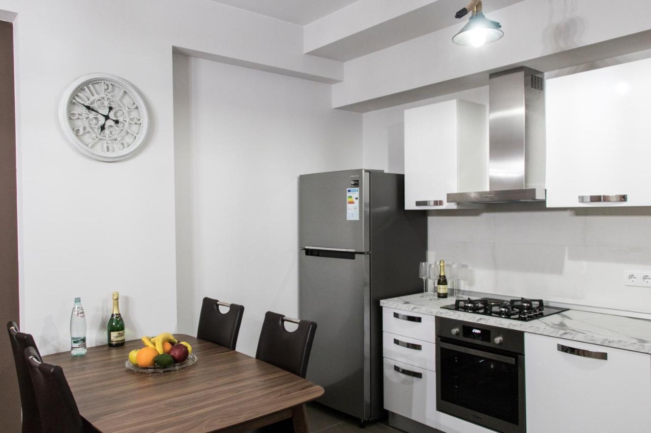 7Th Heaven Apartment In Central Tbilissi Extérieur photo